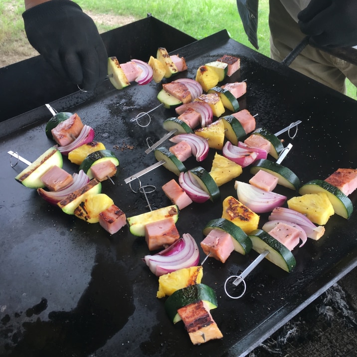 BBQに♩パイナップルと野菜の串焼き